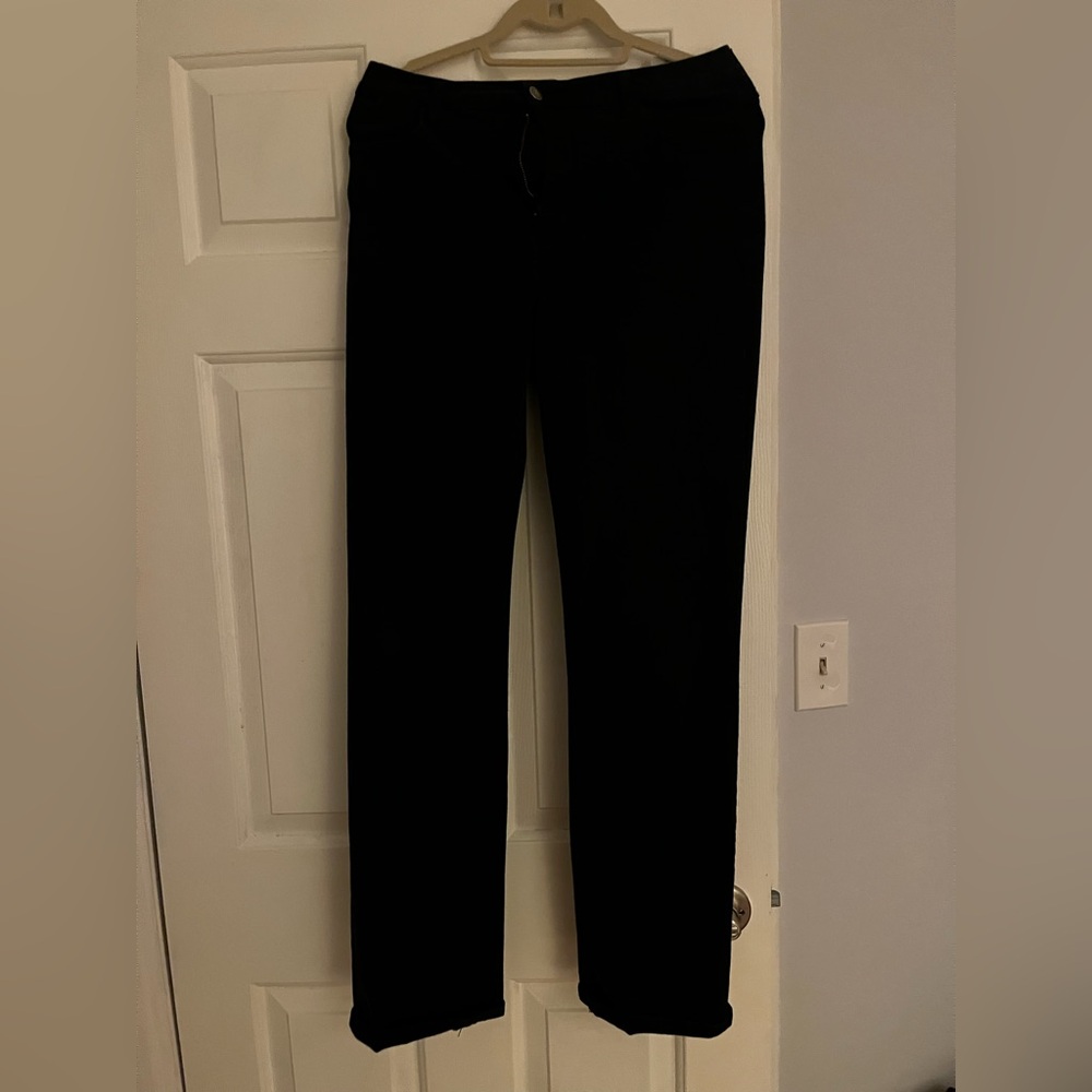 Not your daughters jeans
Size 8
Waist 28 length 42
Boot cut high waisted